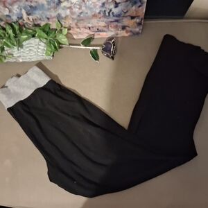 Black Wide-Leg Joggers with Light Gray Elastic Waistband